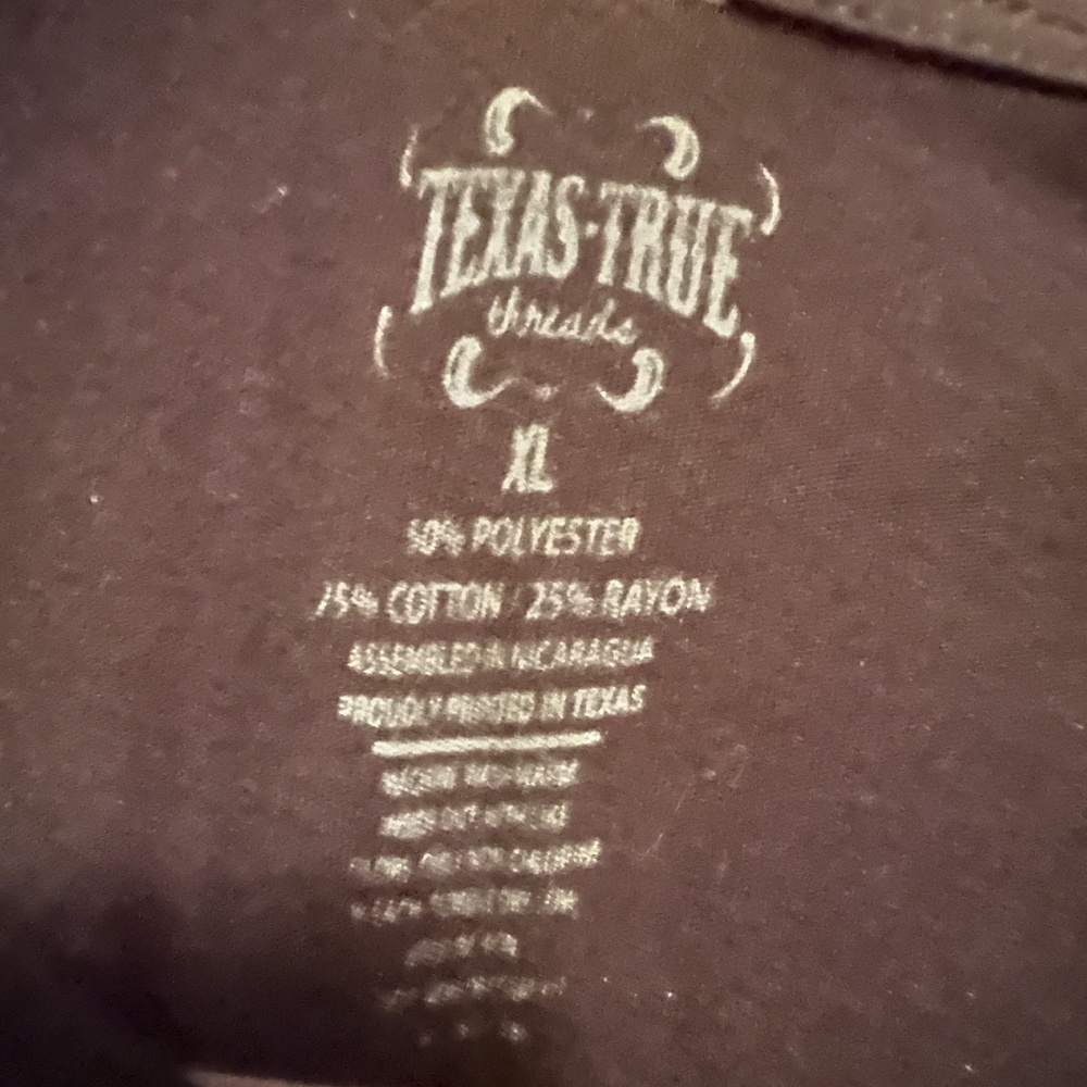 Women's XL Handpainted "Feliz Navidad" T-Shirt by Texas True Threads - Picture 4 of 4